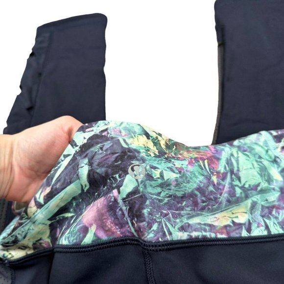 Lululemon Var-City Crop Navy Iridescent Multi Mesh Panel Lattice Leggings Size 8 - Picture 8 of 14